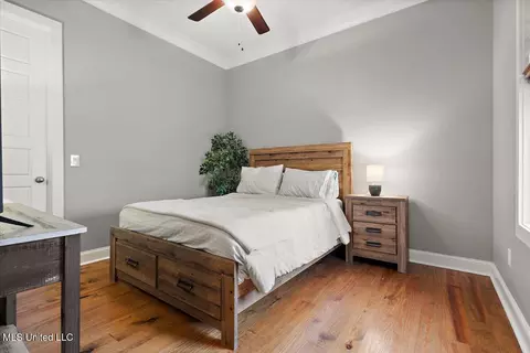 Bedroom - 445 Brazos Dr, Brandon, MS 39047 photo 5 of 5