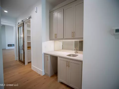 Entry Way - 103 Silverleaf Dr, Madison, MS 39110 photo 2 of 5