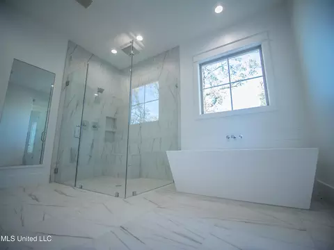 Bath - 103 Silverleaf Dr, Madison, MS 39110 photo 8 of 12