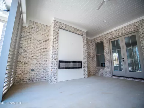 Exterior - 103 Silverleaf Dr, Madison, MS 39110 photo 7 of 9