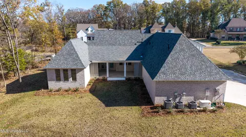 Exterior - 103 Silverleaf Dr, Madison, MS 39110 photo 6 of 9