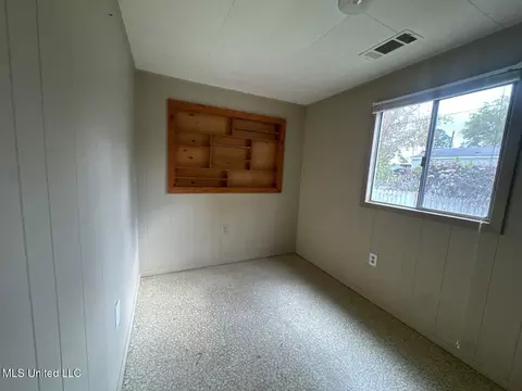 Bedroom - 217 Harbor Ln, Brandon, MS 39047 photo 3 of 3
