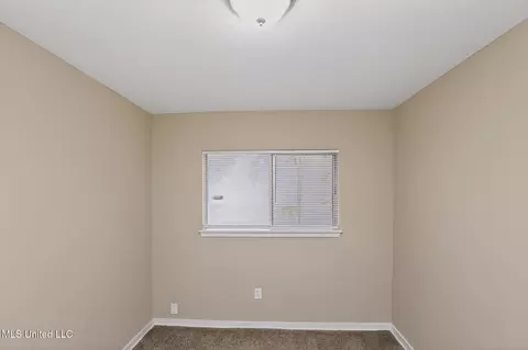 Bedroom - 2446 Overbrook Dr, Jackson, MS 39213 photo 4 of 9