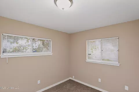 Bedroom - 2446 Overbrook Dr, Jackson, MS 39213 photo 3 of 9