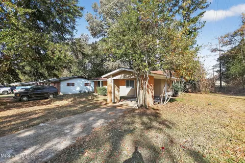 Exterior - 2446 Overbrook Dr, Jackson, MS 39213 photo 8 of 8