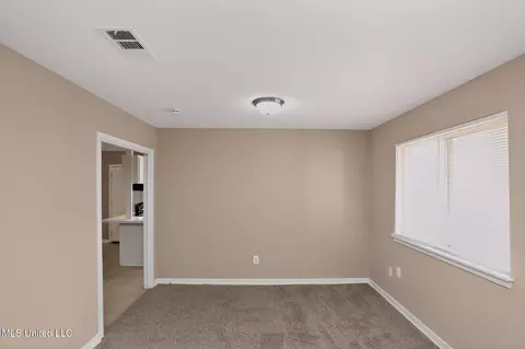 Living - 2446 Overbrook Dr, Jackson, MS 39213 photo 3 of 4