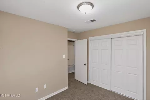 Bedroom - 2446 Overbrook Dr, Jackson, MS 39213 photo 8 of 9
