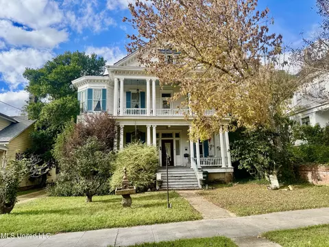 404 S Commerce St, Natchez, MS 39120