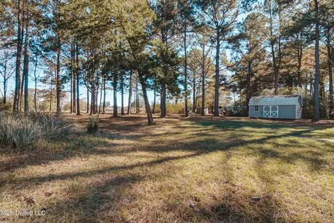 Exterior - 196 Easley Rd #D, Lucedale, MS 39452 photo 6 of 7