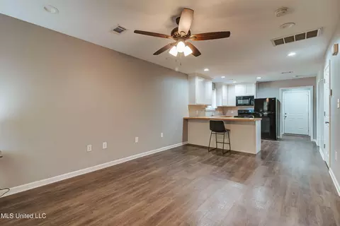 Living - 196 Easley Rd #D, Lucedale, MS 39452 photo 1 of 2