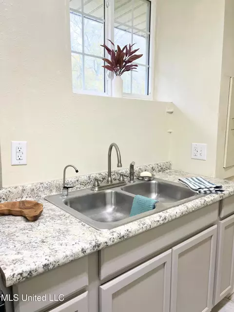 174 Victory Rd, Laurel, MS 39443 photo 16
