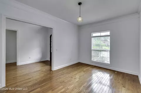 Living - 401 Kingsbridge Rd, Madison, MS 39110 photo 1 of 14