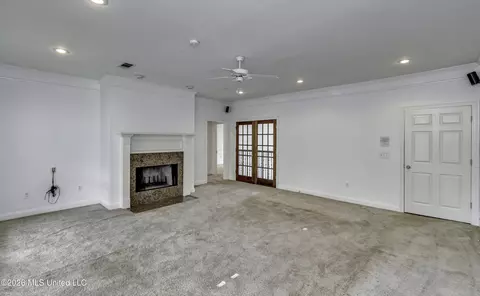 Living - 401 Kingsbridge Rd, Madison, MS 39110 photo 13 of 14