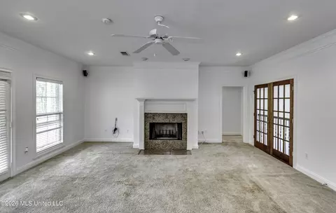 Living - 401 Kingsbridge Rd, Madison, MS 39110 photo 12 of 14