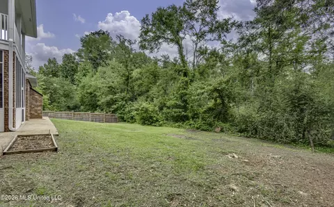 Exterior - 401 Kingsbridge Rd, Madison, MS 39110 photo 12 of 19