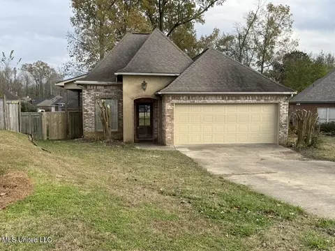 144 Oakleigh Dr, Clinton, MS 39056