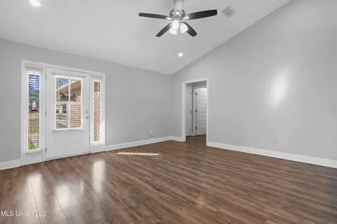 20320 Gordon St, Saucier, MS 39574 photo 3