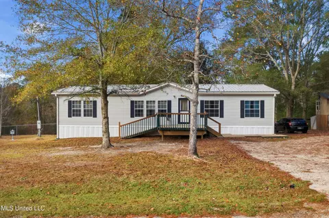 18519 Lakewood Ct, Saucier, MS 39574