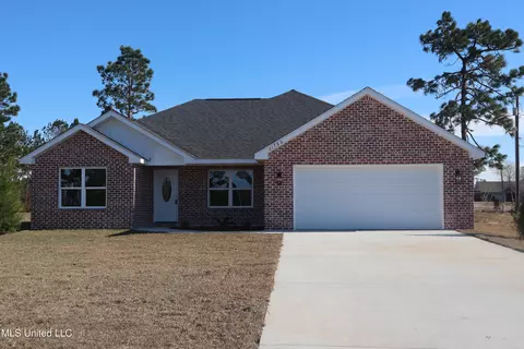 21700 Edgewood Dr, Saucier, MS 39574