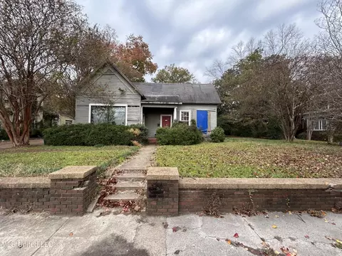 311 E Market St, Greenwood, MS 38930
