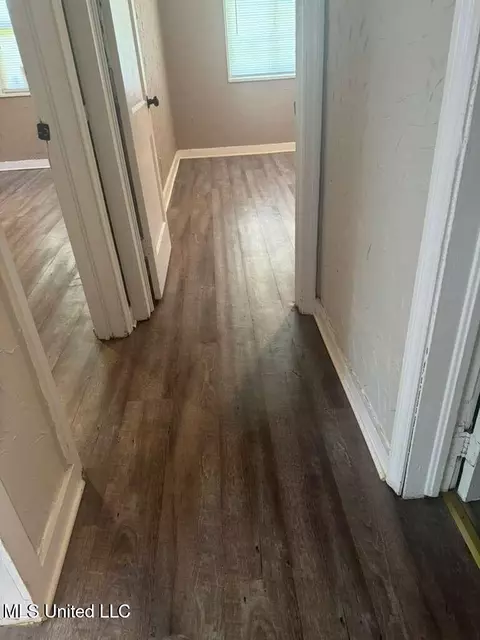 Entry Way - 2677 Shannon St, Jackson, MS 39212 photo 1 of 1
