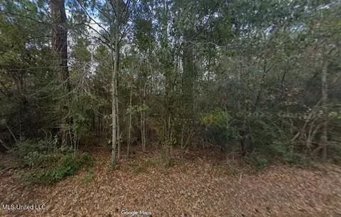 0 Eighth St, Bay Saint Louis, MS 39520