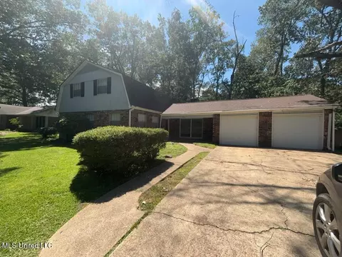 103 Forest Point Dr, Brandon, MS 39047