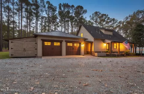 Exterior - 101 Lake Shore Cv, Madison, MS 39110 photo 6 of 18