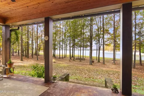Exterior - 101 Lake Shore Cv, Madison, MS 39110 photo 17 of 18