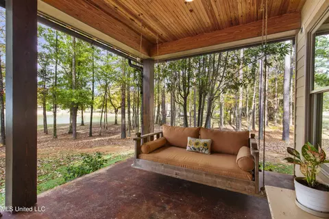 Exterior - 101 Lake Shore Cv, Madison, MS 39110 photo 15 of 18
