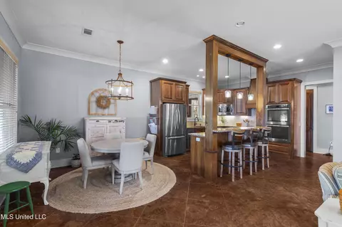 Dining - 101 Lake Shore Cv, Madison, MS 39110 photo 3 of 3