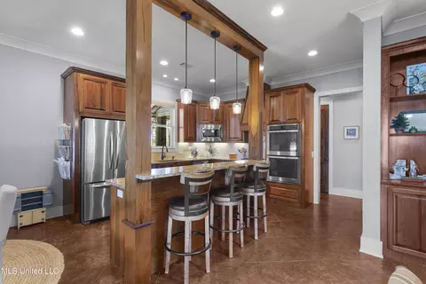 Kitchen - 101 Lake Shore Cv, Madison, MS 39110 photo 2 of 7