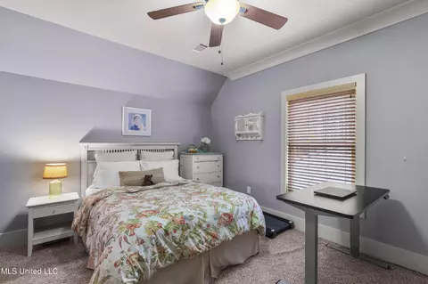 Bedroom - 101 Lake Shore Cv, Madison, MS 39110 photo 7 of 8