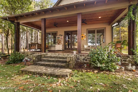 Exterior - 101 Lake Shore Cv, Madison, MS 39110 photo 13 of 18