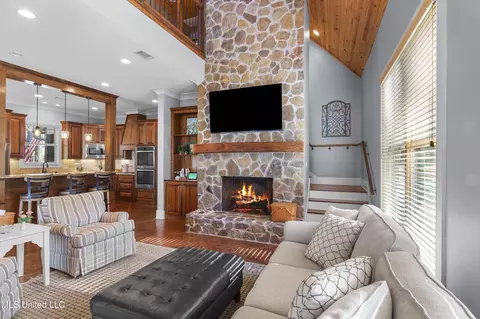 Living - 101 Lake Shore Cv, Madison, MS 39110 photo 1 of 4