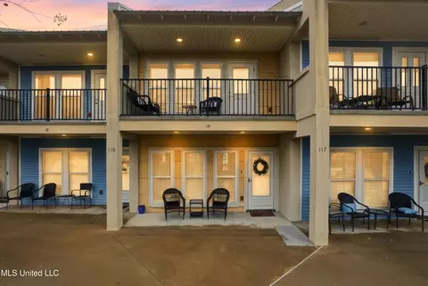 548 W Beach Blvd #117, Long Beach, MS 39560