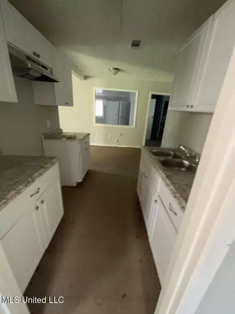 186 Delano Dr, Jackson, MS 39209 photo 4