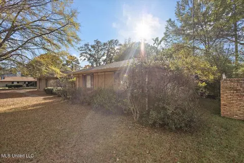 5505 Marblehead Dr, Jackson, MS 39211 photo 2