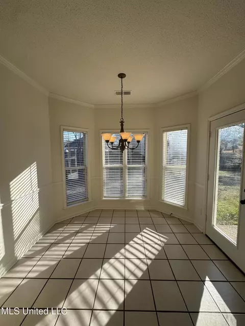 Dining - 187 Cross Creek Dr, Hernando, MS 38632 photo 1 of 2