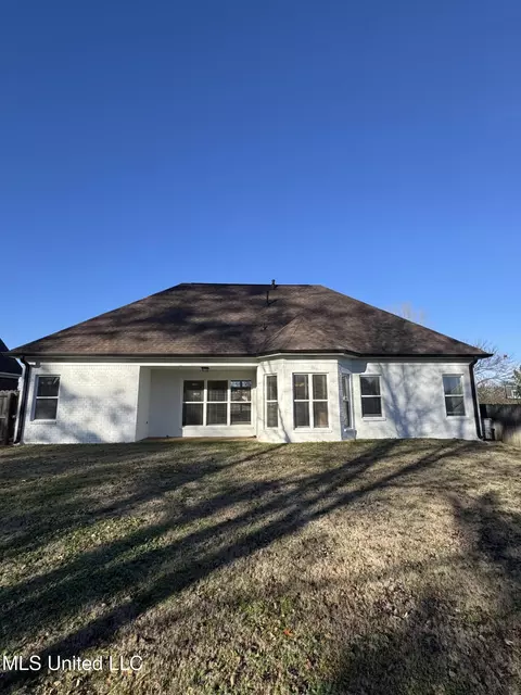 Exterior - 187 Cross Creek Dr, Hernando, MS 38632 photo 8 of 9