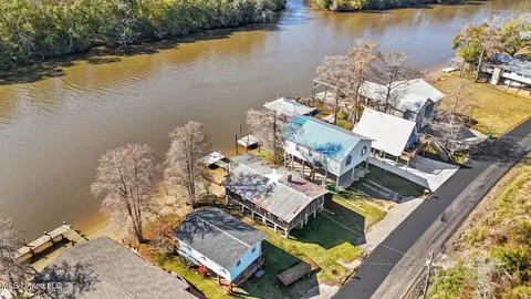 View/Area - 9277 Riverlodge Dr, Moss Point, MS 39562 photo 6 of 7