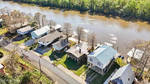 View/Area - 9277 Riverlodge Dr, Moss Point, MS 39562 photo 5 of 7