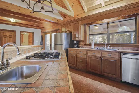 Kitchen - 17542 Jones Ln, Saucier, MS 39574 photo 3 of 3