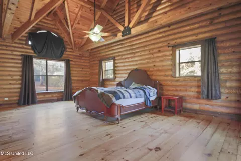 Bedroom - 17542 Jones Ln, Saucier, MS 39574 photo 2 of 7