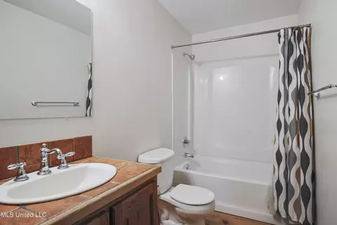 Bath - 17542 Jones Ln, Saucier, MS 39574 photo 5 of 5