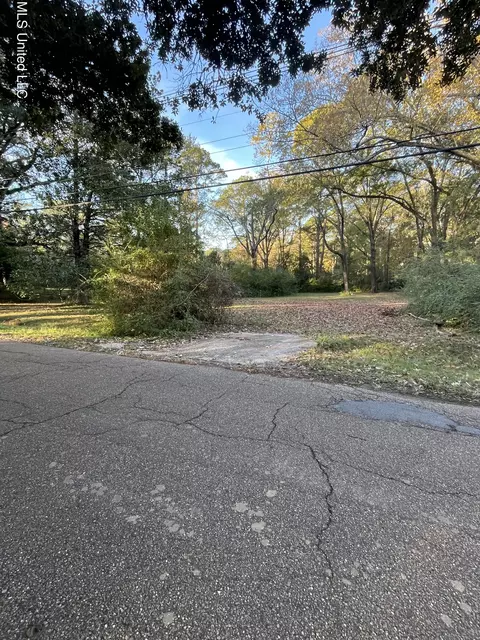 4219 E Ridge Dr, Jackson, MS 39211