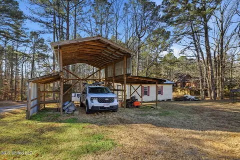 Exterior - 501 Pine Ridge Rd, Florence, MS 39073 photo 5 of 6