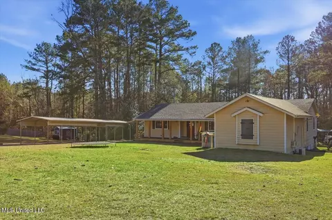 501 Pine Ridge Rd, Florence, MS 39073