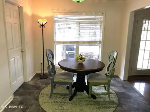 Dining - 311 Longleaf Dr, Flowood, MS 39232 photo 1 of 1