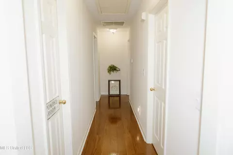 Entry Way - 311 Longleaf Dr, Flowood, MS 39232 photo 2 of 2